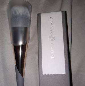 Complex Culture Bronzer Brush